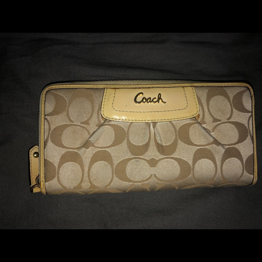 Coach signature continental wallet.